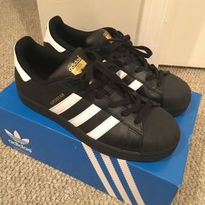 Adidas Superstar Women’s Originals 8